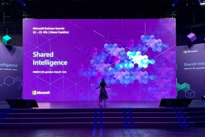 Christiane Stein moderiert den Microsoft Summit