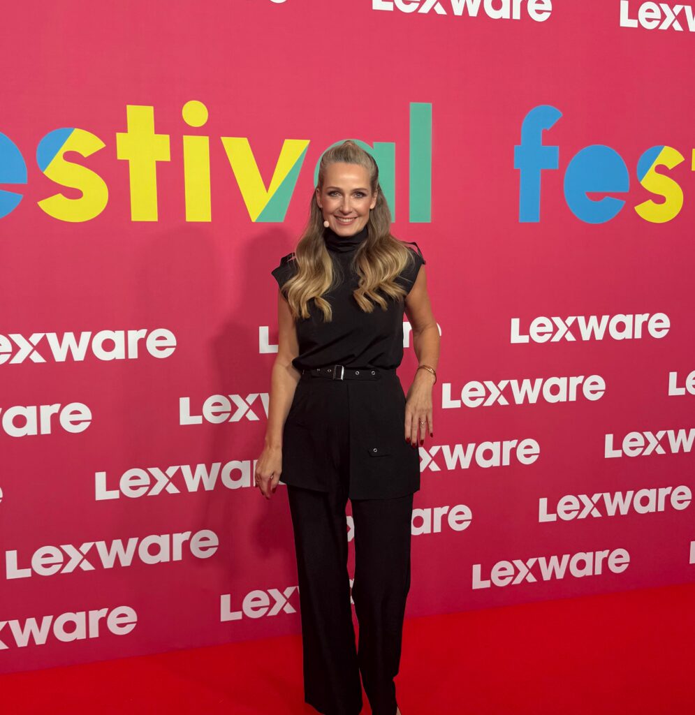Christiane Stein moderiert das Lexware Festival auf der Hauptbühne